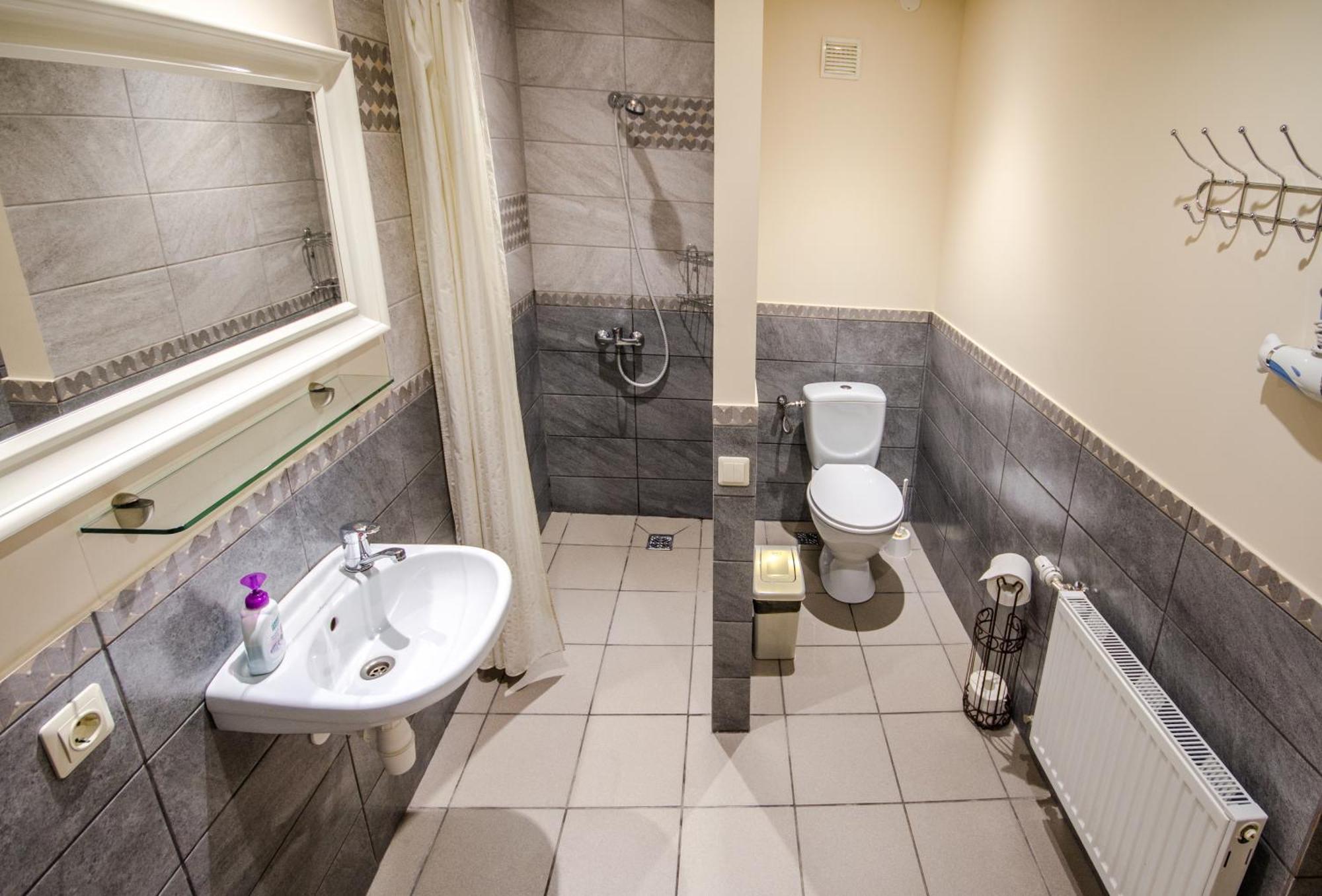 Veldzes Nams Otel Ventspils Oda fotoğraf