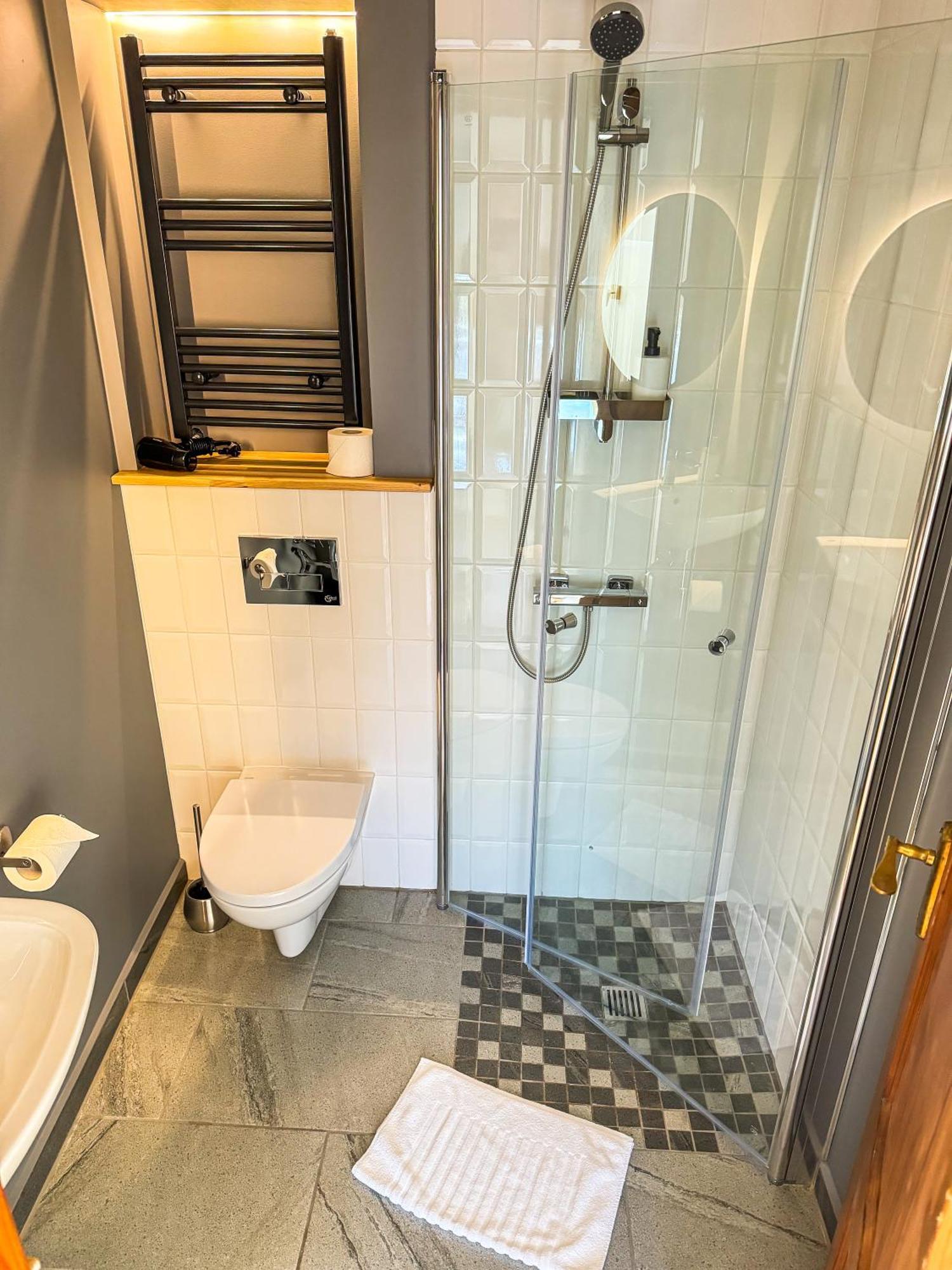 Veldzes Nams Otel Ventspils Dış mekan fotoğraf
